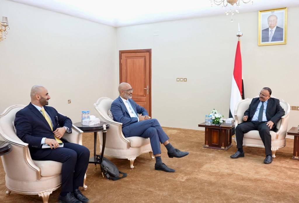 وزير النقل يبحث مع السفير الهولندي اوجه التعاون الثنائي