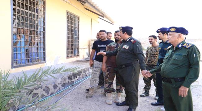وزير الداخلية يطلع على أوضاع نزلاء السجن المركزي في عدن