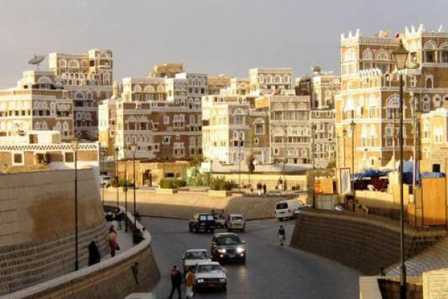 مليشيا الحوثي تختطف إعلامي وتقتاده لجهة مجهولة 