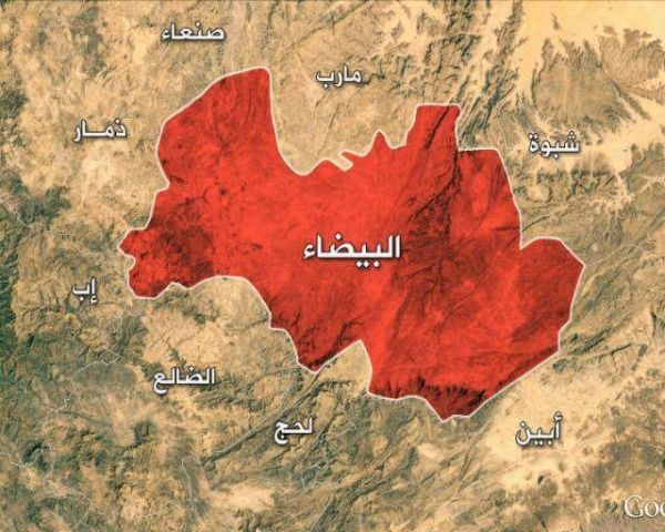 البيضاء: الحوثيون يقصفون مسجدًا وسوقًا شعبيًا في مديرية "الصومعة" 