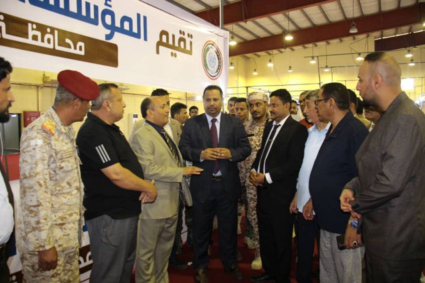 نائب وزير الصناعة يطلع على الترتيبات النهائية لمعرض الشهر الكريم في عدن