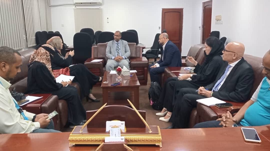 الوزير الزعوري يبحث مع اليونسيف خطة المنظمة في مجالي حماية الطفل والحماية الإجتماعية