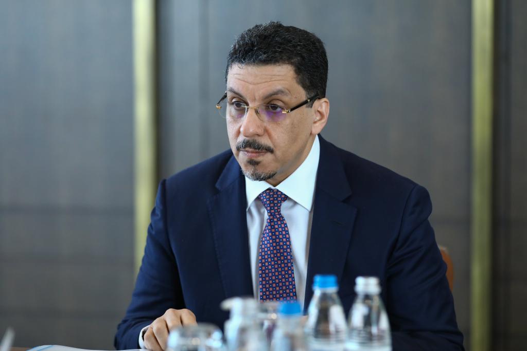 بن مبارك يدعو روسيا للضغط على الحوثيين وايران لوقف الحرب والانصياع لمبادرات السلام 