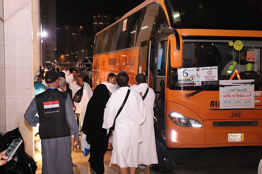 حجاج اليمن يبدأون صعود منى في يوم التروية