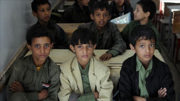مليشيا الحوثي ترفع رسوم التسجيل في المدارس الحكومية بشكل غير مسبوق
