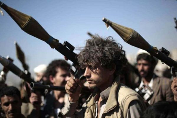 إشتباكات عنيفة بين قيادات حوثية بمديرية أرحب شمالي صنعاء وسقوط قتلى وجرحى