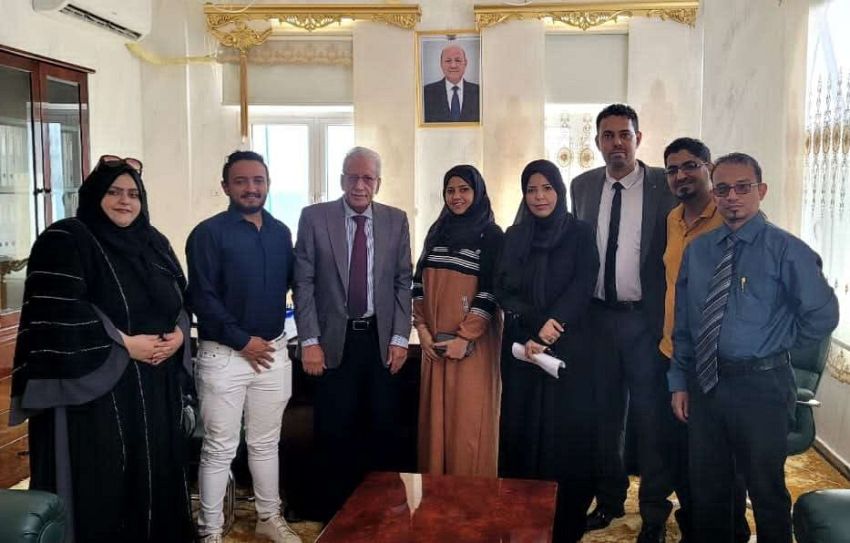 مدير مكتب رئاسة الجمهورية يلتقي مجموعة مشاورات شباب عدن