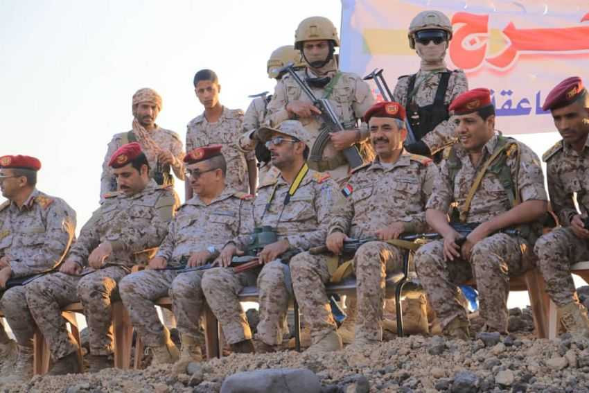 رئيس الأركان يشهد تخرج الدفعة الثانية صاعقة في اللواء الأول احتياط