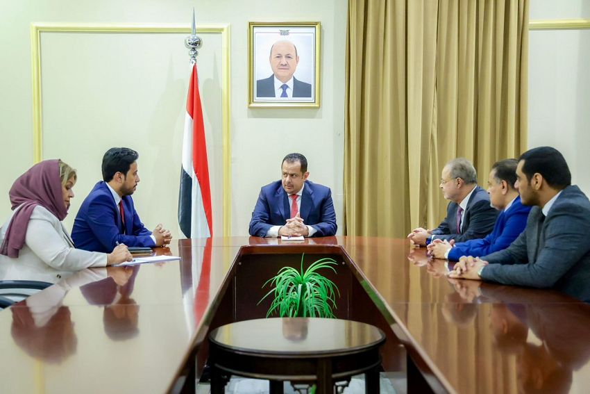 رئيس الوزراء يجتمع برئاسة هيئة التشاور والمصالحة