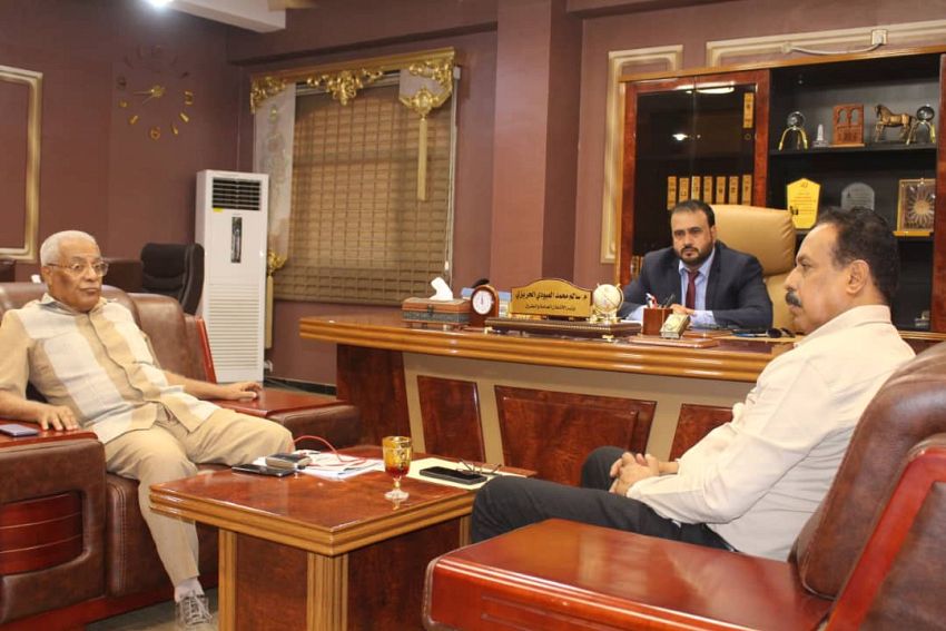 اجتماع برئاسة وزير الأشغال يناقش أوضاع مؤسسة الطرق والجسور