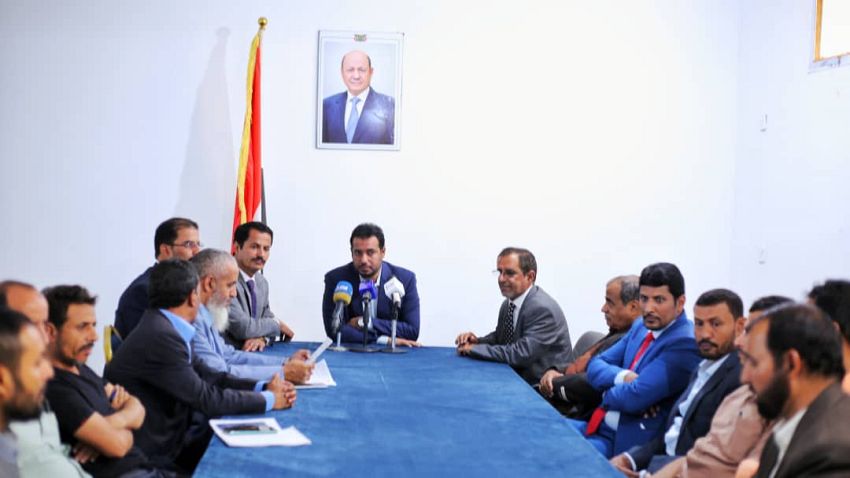 وزير التربية يعقد اجتماعاً موسعاً لمناقشة سير العملية التعليمية في مأرب