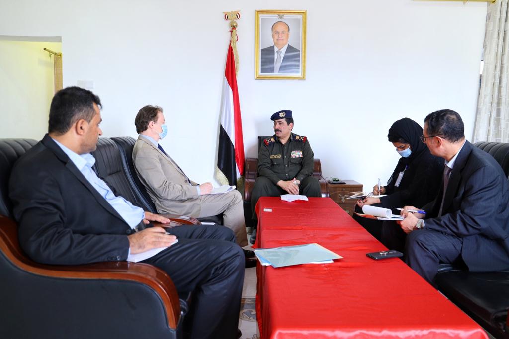 وزير الداخلية يبحث مع ممثل المفوضية السامية سبل تعزيز وتطوير التعاون المشترك