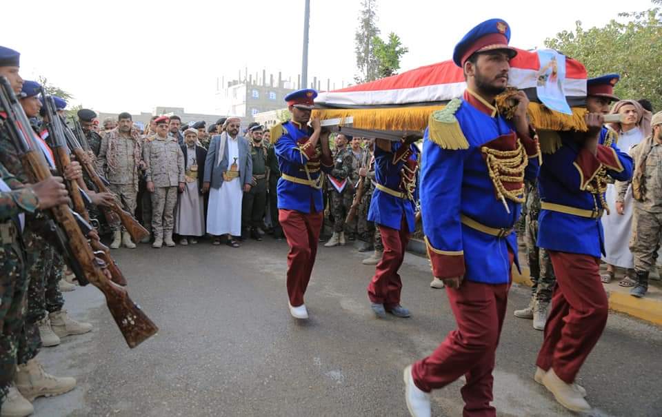 تشييع رسمي وشعبي مهيب للعميد عبدالغني شعلان ورفاقه 