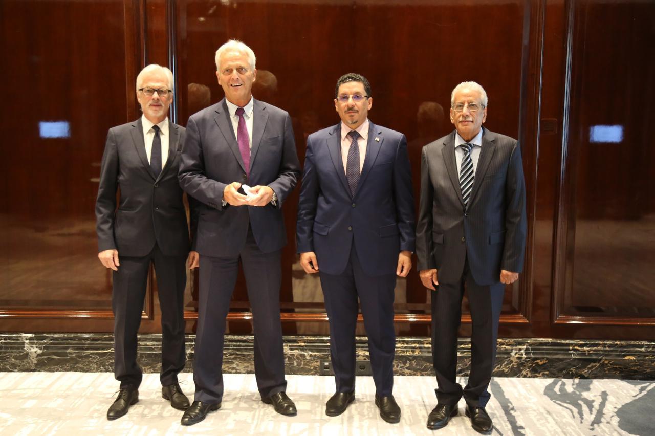 وزير الخارجية يبحث العلاقات الثنائية مع رئيس لجنة التعاون الاقتصادي والتنمية الالماني