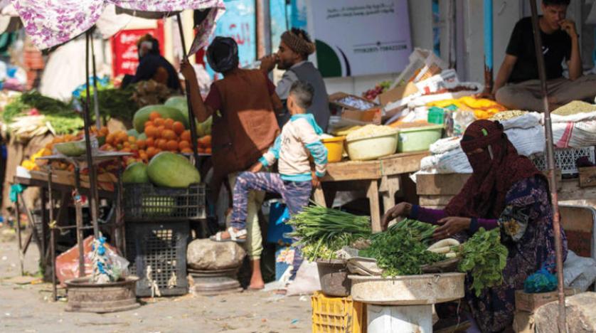 ضمن حملاتها الهمجية على القطاع الخاص ..مليشيات الحوثي تهدد بـ«تأميم» كبرى المجموعات التجارية في اليمن