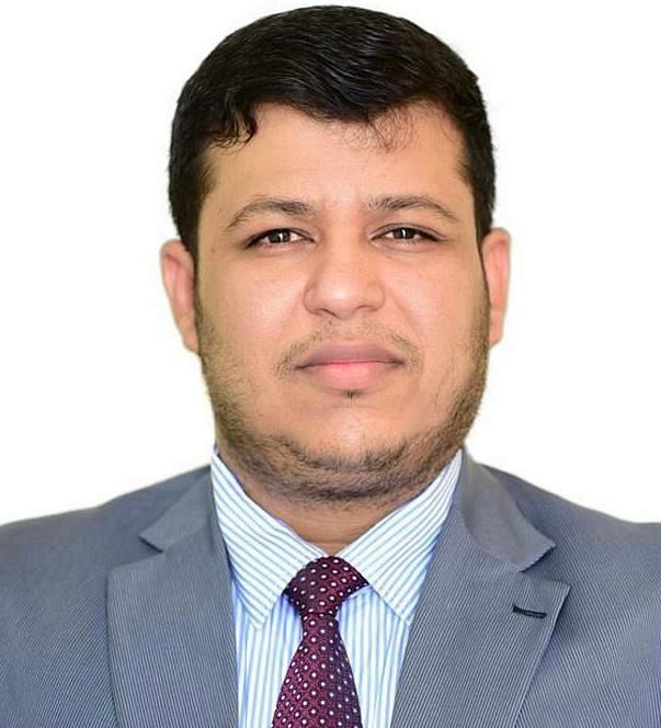عضو مجلس القيادة الرئاسي الدكتور عبدالله العليمي يعزي في وفاة الشيخ محمد الاوزري