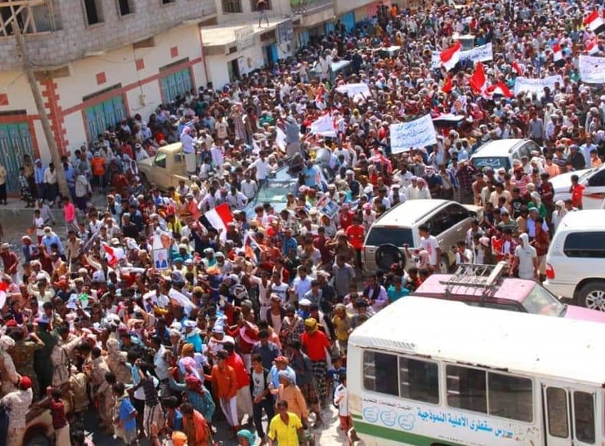 شاهد بالفيديو والصور ، أبناء سقطرى يجددون دعمهم للقيادة السياسية ممثلة بفخامة رئيس الجمهورية