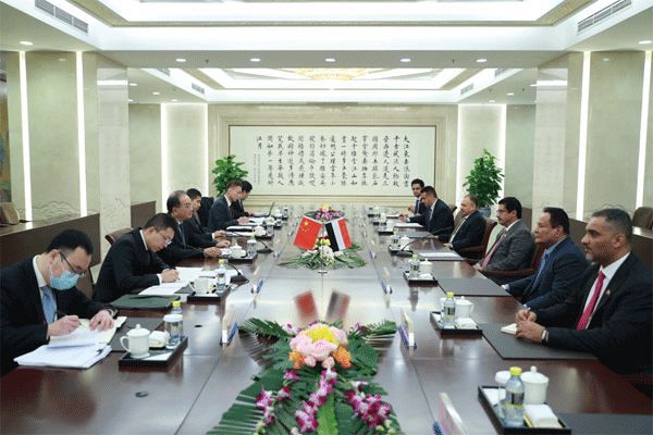 الوكيل بجاش يبحث مع نائب وزير الخارجية الصيني تنسيق المواقف ازاء القضايا ذات الاهتمام المشترك