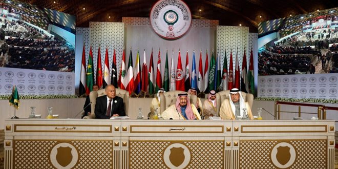 الأمين العام لجامعة الدول العربية: تهديد أمن الملاحة وطرق التجارة يمثل تصعيداً خطيراً من قبل الحوثيين .