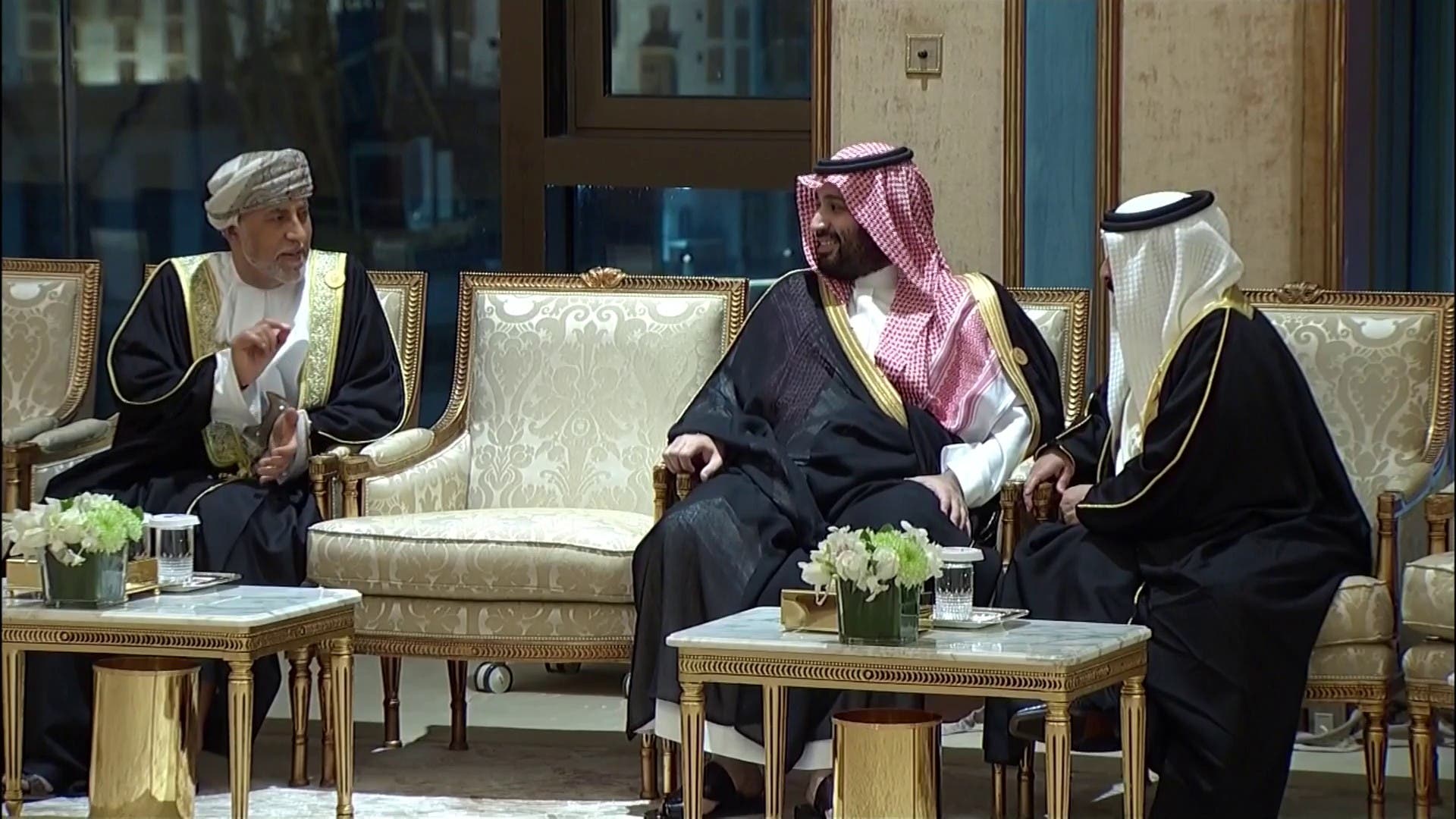 وردنا الان..الملك سلمان يستقبل قادة الخليج في قصر الصفا وهذا ما يحدث الان في مكة المكرمة واليمن تحتل الصدارة "صور"