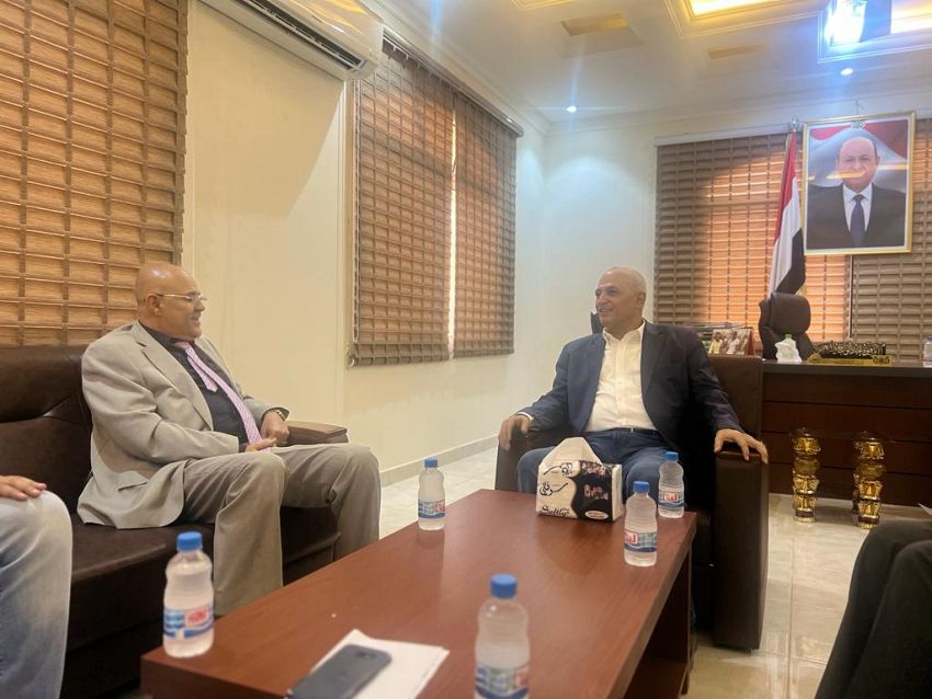 الشرجبي يناقش مع شمسان الوضع المائي والبيئي في تعز