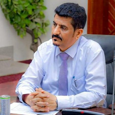 مدير عام مطار عدن الدولي يعزي أسر شهداء الهجوم الإجرامي 