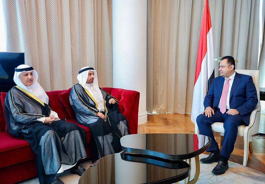 رئيس الوزراء يستقبل نائب رئيس الوزراء وزير النفط الكويتي