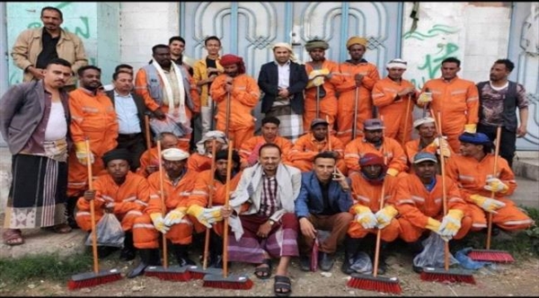 مليشيا الحوثي تنهب مستحقات 80 عاملا بصندوق النظافة بإب