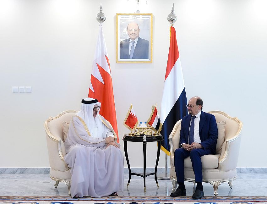 وزير الخارجية يستعرض مع نظيره البحريني العلاقات الثنائية بين البلدين وسُبل تطويرها