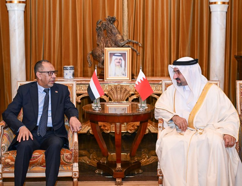 وزير الصناعة يبحث مع نظيره البحريني تطوير العلاقات التجارية بين البلدين
