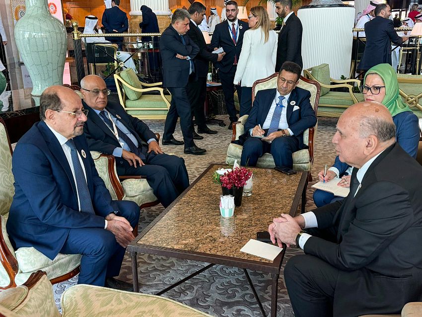 الوزير الزنداني يبحث مع نائب رئيس الوزراء العراقي القضايا ذات الإهتمام المشترك
