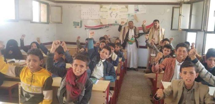 مليشيا الحوثي تُخضع مديري المدارس الثانوية لبرنامج تعبوي طائفي