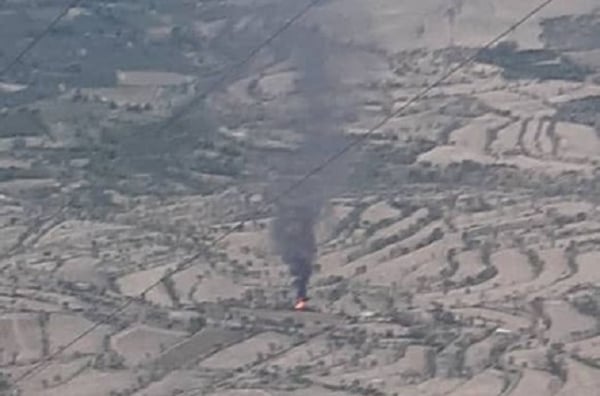 إصابة بليغة لقيادي حوثي إثر استهداف مركبته بنيران قوات الجيش جنوبي شرق تعز