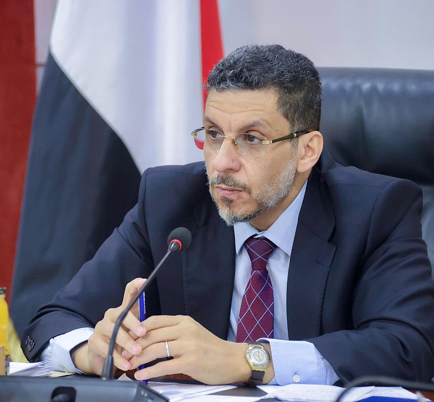 رئيس الوزراء يجدد حرص اليمن على التمسك بعروبته وعودته لدوره الإستراتيجي باعتباره موطن العروبة الأول