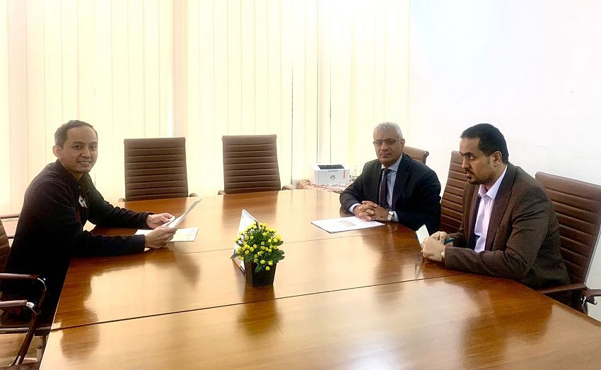 القائم باعمال السفارة اليمنية في جاكرتا يلتقي نائب مدير دائرة الشرق الأوسط في الخارجية الإندونيسية