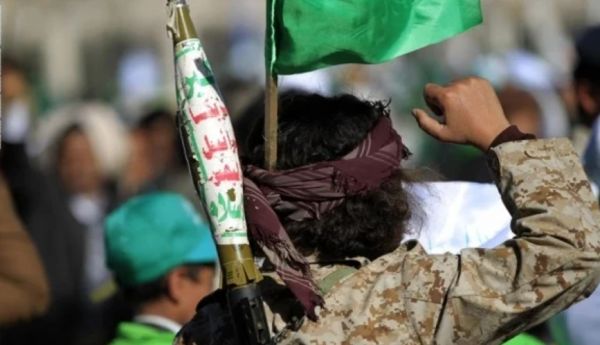 صنعاء.. مسلحون حوثيون يقتحمون مسجد في خط المطار ويختطفون 